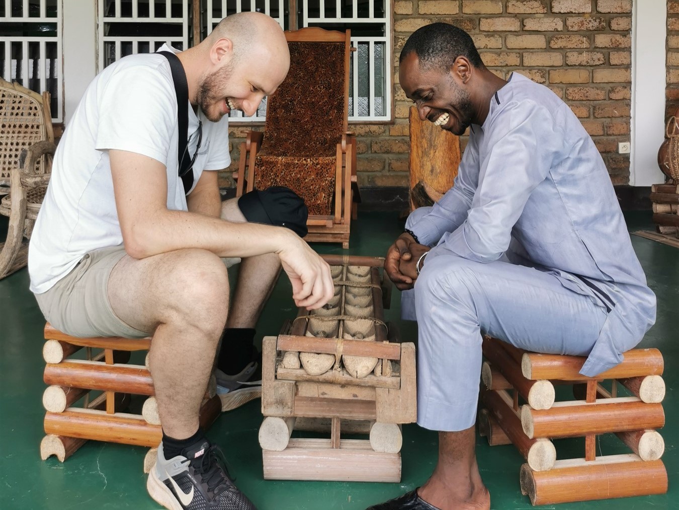 Gibt es in Kamerun Brettspiele? – Kamerun in Kurz #3